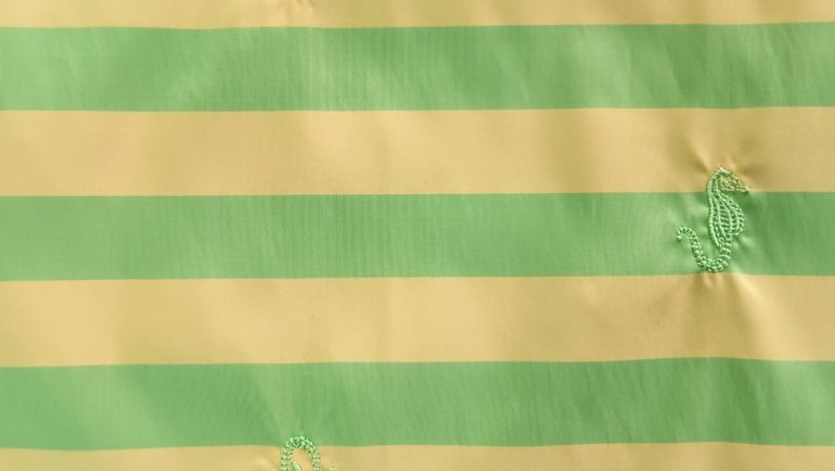 RISCA-28-EMBROIDERY-SMALL-SEAHORSES-770x434 (1)